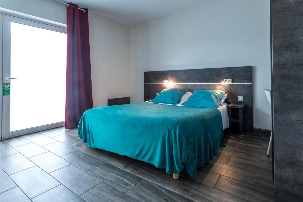 Surgères Hotel De La Gare מראה חיצוני תמונה