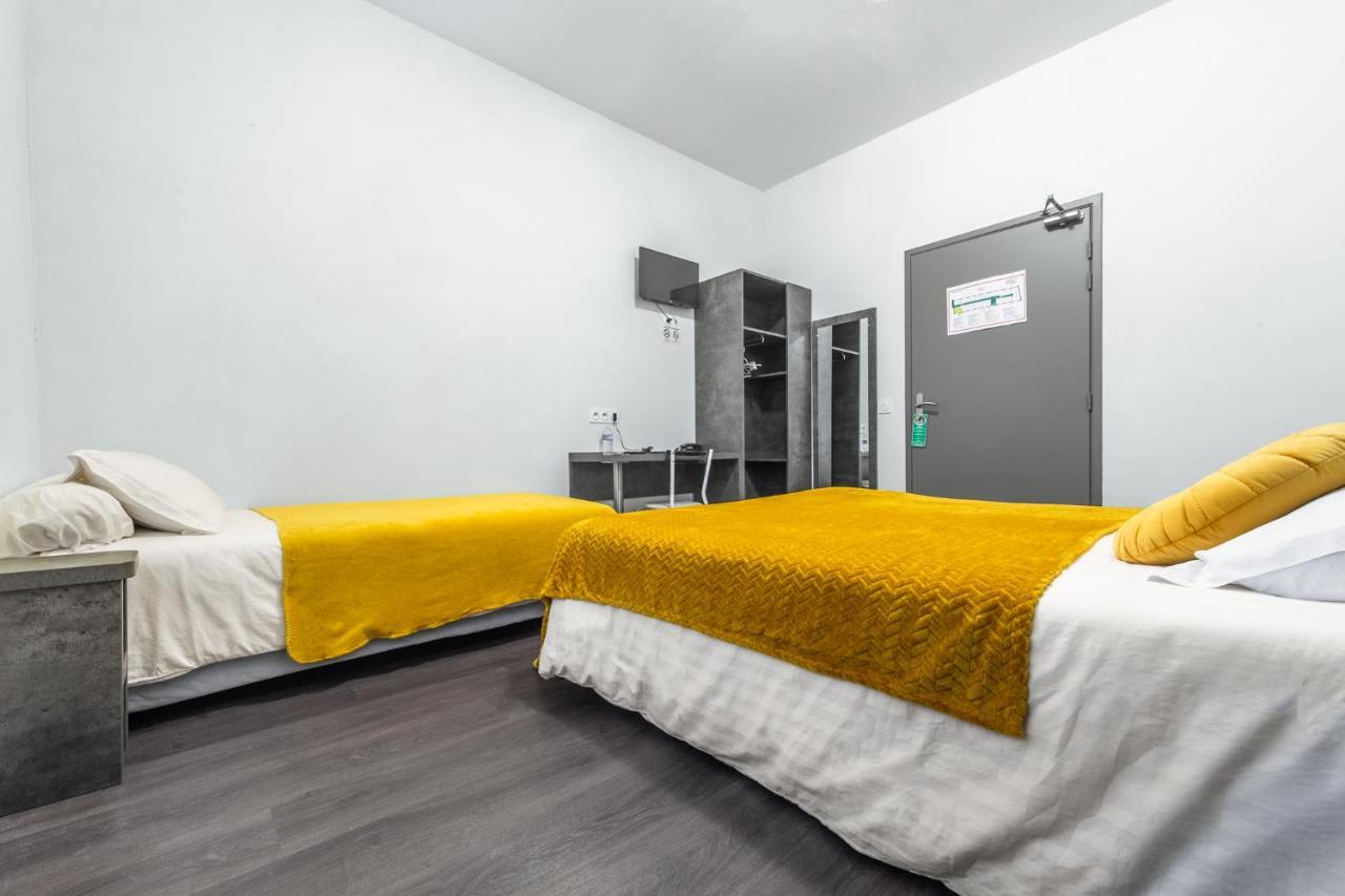 Surgères Hotel De La Gare מראה חיצוני תמונה