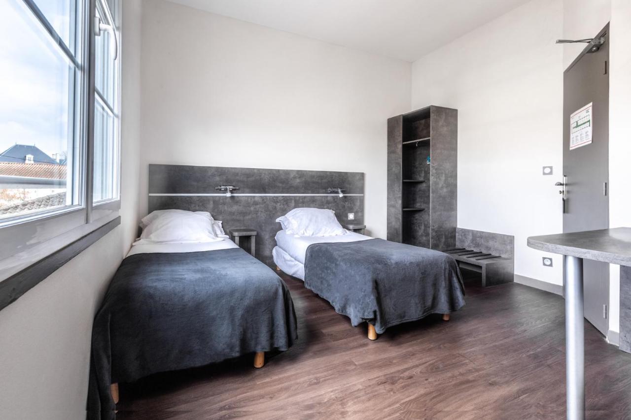 Surgères Hotel De La Gare מראה חיצוני תמונה